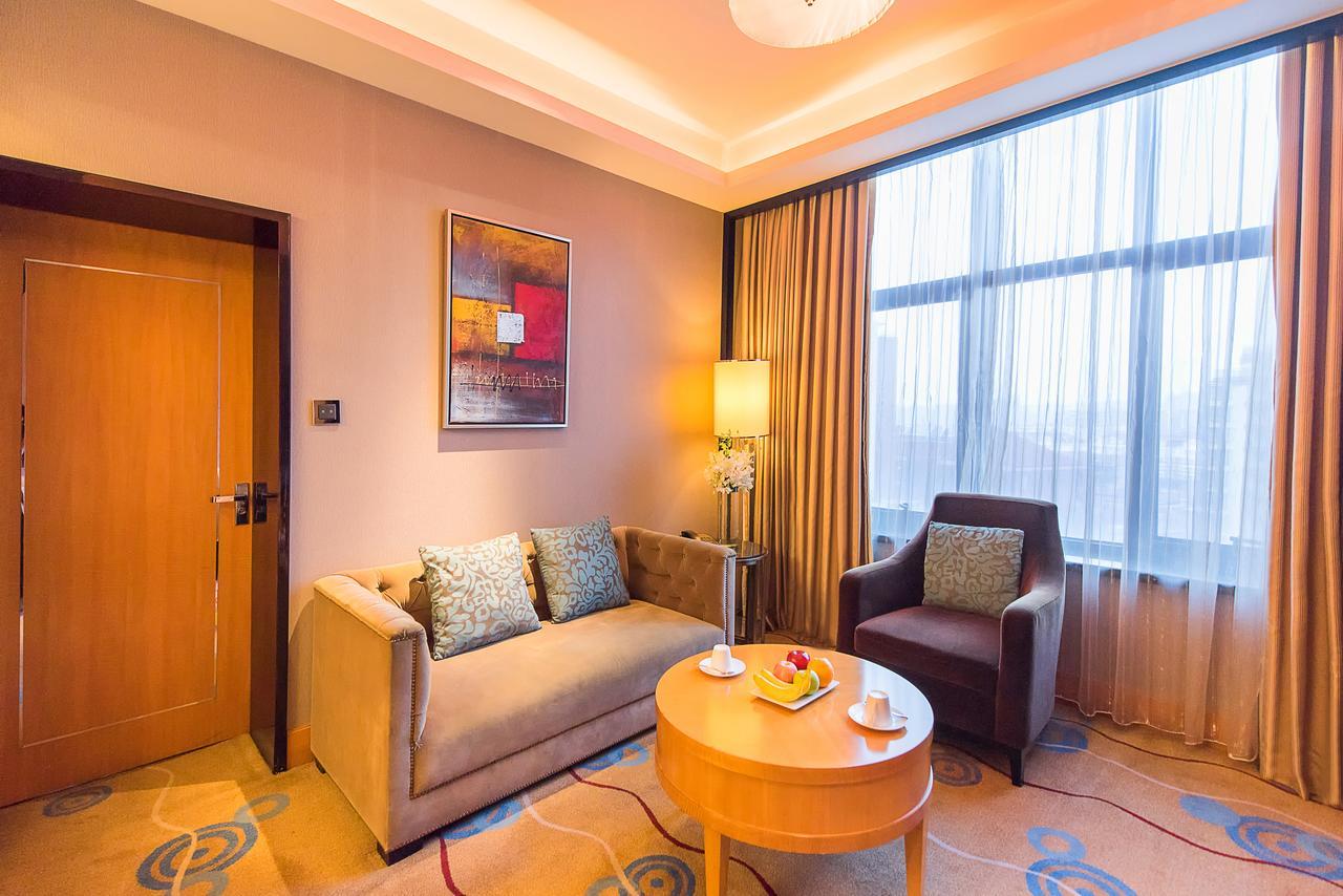 Howard Johnson Kaina Plaza Changzhou Changzhou  Exterior photo