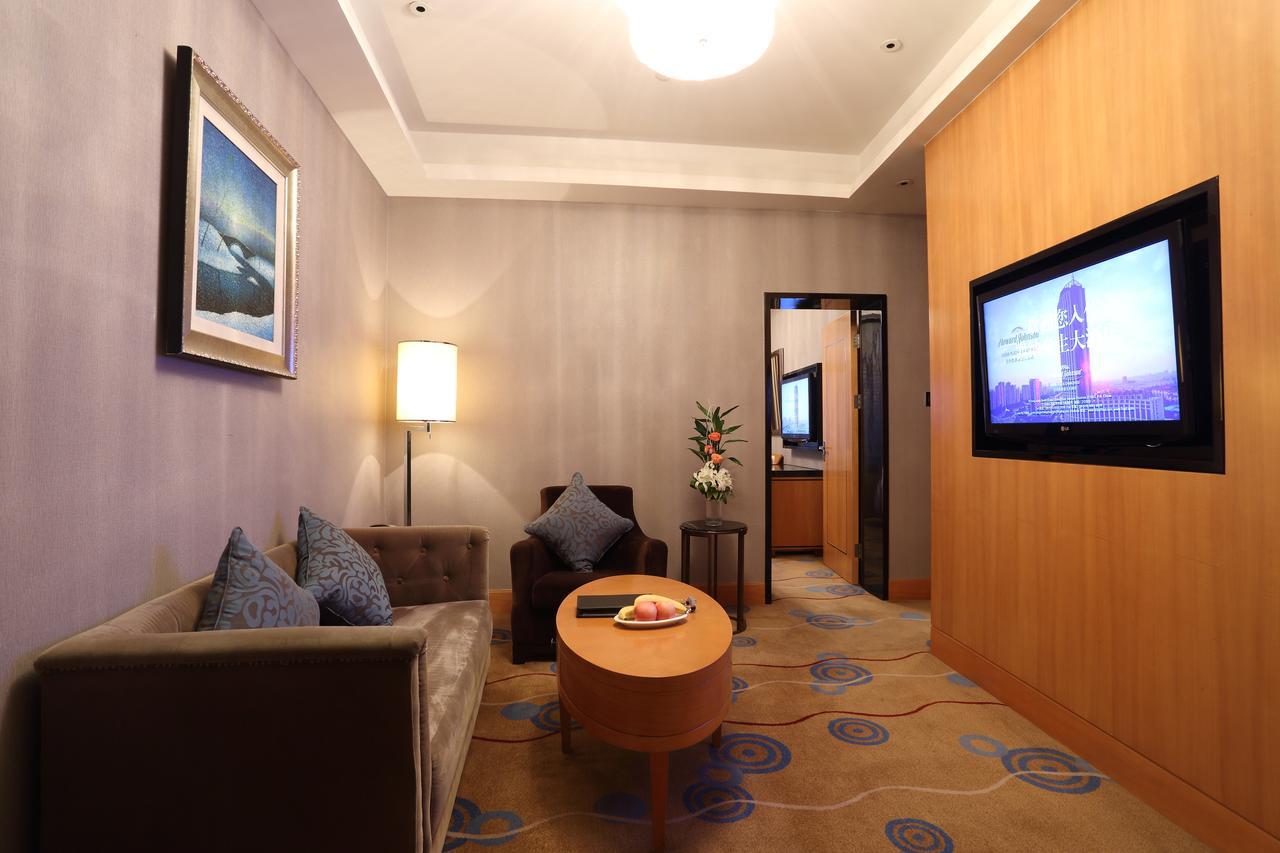 Howard Johnson Kaina Plaza Changzhou Changzhou  Exterior photo
